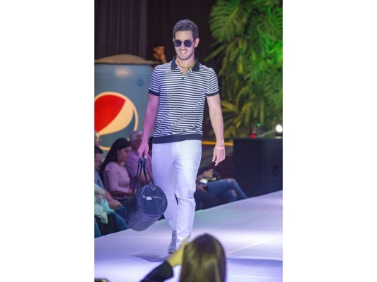 Senior´s 2018 Fashion Show de la Escuela Internacional Sampedrana  