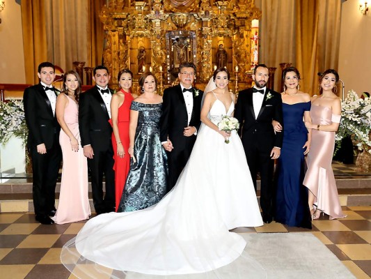 La boda de Mónica Aguirre y Daniel Parras