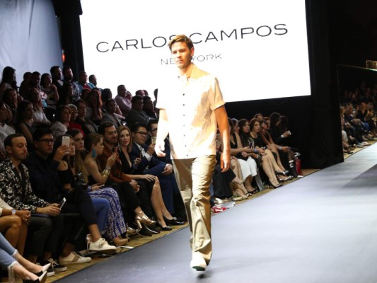 Inspiración Cuba en pasarela de Carlos Campos
