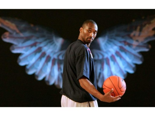 3. Kobe Bryant<br/>Tanto fanáticos del baloncesto como las personas en general lamentaron el trágico fallecimiento de Kobe Bryant y su hija, Gianna, en enero de este año.
