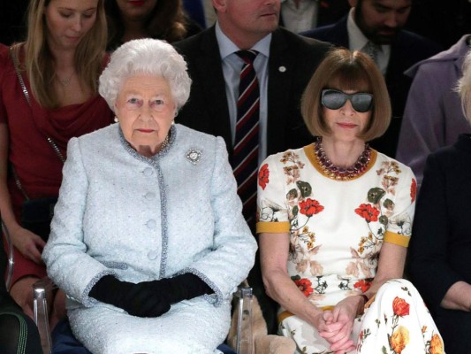 La Reina Isabel y Anna Wintour juntas en el London Fashion Week