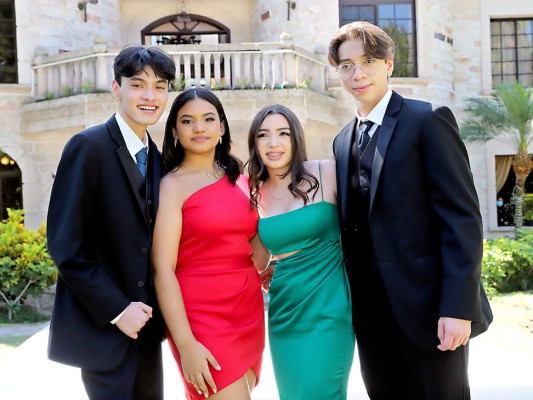 Jia Jin Wu, Andrea Chavarria, Bessy Guillen y Nazri Luque