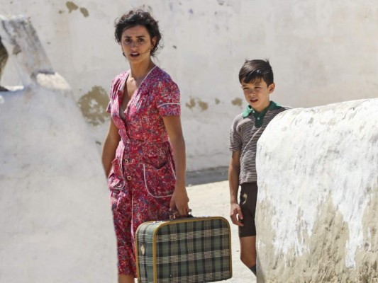 1. Dolor y Gloria<br/>La otra candidata a ganar Mejor Película Internacional. Antonio Banderas hace el papel de un cineasta que sufre tanto mucho dolor físico que duda volver a trabajar de nuevo. Se prepara para muerte, pero una presentación de sus películas cambia todo para él. Es un estupendo monólogo.