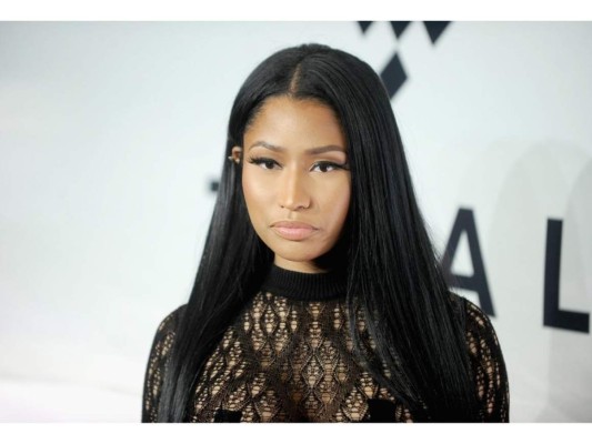10. Nicki Minaj gana por publicación 625 000 dólares.