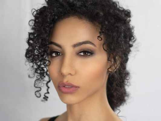 En el mismo 2019 representó a Estados Unidos en Miss Universo, en donde llegó a estar en el top 10.