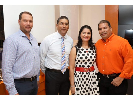 Relojería suiza de punta en Albrook Mall, Panamá