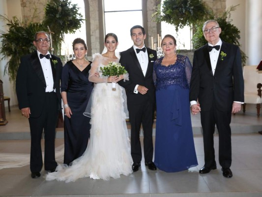 La boda religiosa de Adriana Corrales y Xavier Lacayo