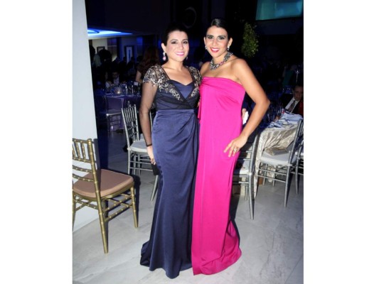 Elena Berkling y Melissa Handal.