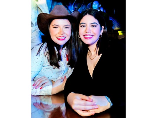 Inauguración de Steak House Hacienda Yuro