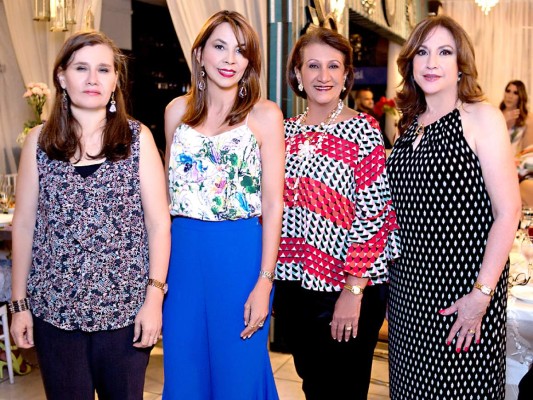 La despedida de soltera en honor a Daniela Handal  