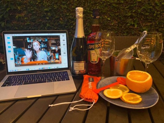 Así se vivió el Webinar Estilo Spritz Night junto a Angella Vecchione