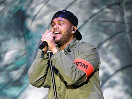 The Weeknd llora sobre el escenario de Coachella