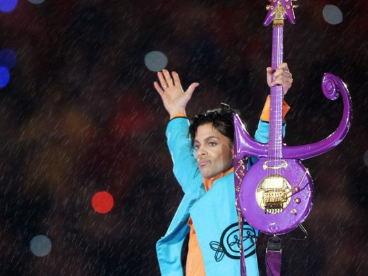 El legendario músico Prince, no dejó un testamento, informó su hermana a un tribunal, para solicitar que se designe a un administrador especial para asumir la sucesión de los numerosos bienes.