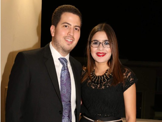 Compromiso de Daniella Valdés y Luis Matamoros