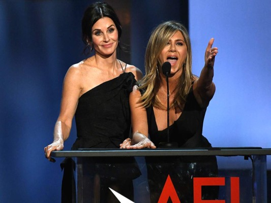 Courteney Cox y Jennifer Aniston también rindieron tributo al actor