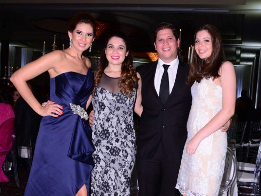 La boda de Ashley Rodgers y Cameron McNab