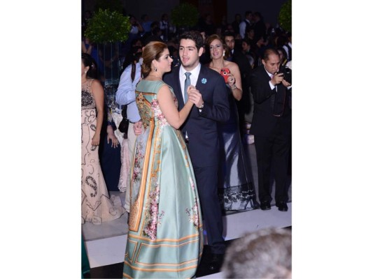 Ruth Marie y Juan Pablo Sabillón.