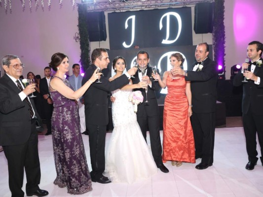 La boda de José Angel Ordóñez y Daniella Bandy