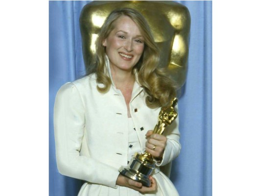 Su primera película fue Julia, en 1977. Recibió un premio Emmy por su desempeño en la teleserie de horror nazi Holocausto. Pero su más grande triunfo en el cine lo logró en Kramer contra Kramer, por el que obtuvo el Óscar a Mejor Actriz de Reparto.