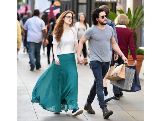 kit harington y Rose Leslie.
