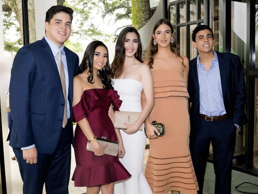 El seniors brunch de la escuela Internacional Sampedrana 2017  