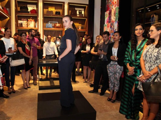 Carolina Herrera, colección Primavera Verano 2015 en Tegucigalpa