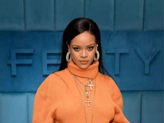 Adiós a Fenty, la marca de moda de Rihanna