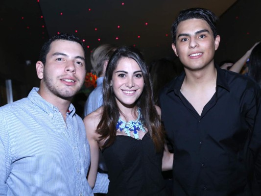 Apertura Up Lounge y Club