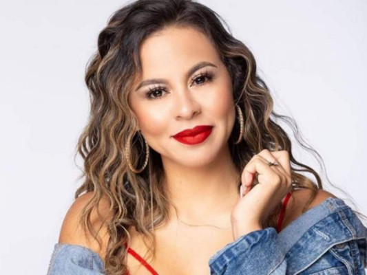 Ana Alvarado, mejor conocida como Lipstickfables, tiene un poco más de 700 mil seguidores.