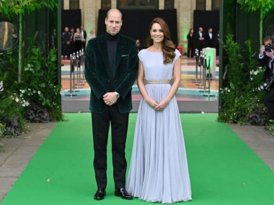 En la ceremonia de los Eathshot Prize Awards utilizó un vestido sencillo pero elegante de Alexander McQueen.