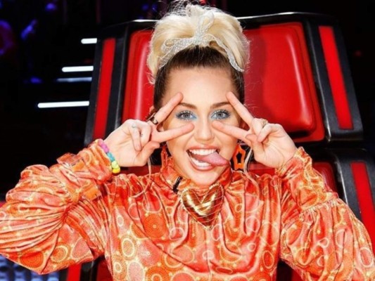 Miley Cyrus es hija del cantante country Billy Ray Cyrus, muy conocido en Estados Unidos.