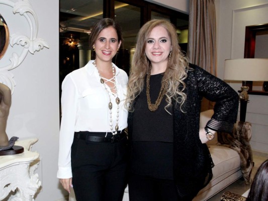 Fiesta española para Karla Villar