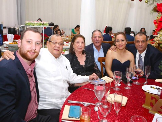 Encuentro familiar de los Hawit