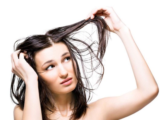 ¿Cómo cuidar el cabello grasoso?