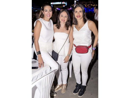 Elena Szydel, Suyapa Ouzande y Mónika Piechottka.