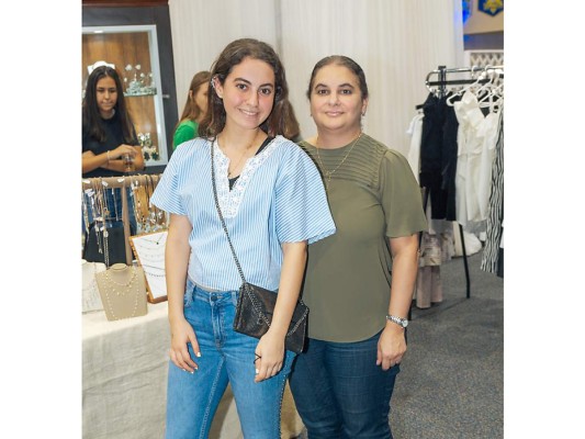 Divertida tarde de compras en la Escuela Internacional Sampedrana