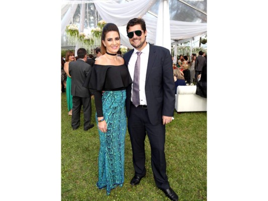 José Jarquín y Julissa Ustariz celebran fiesta nupcial