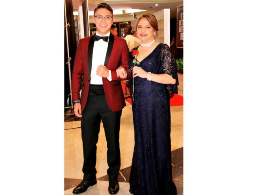 Red Carpet: Prom de los Seniors 2019 de La Estancia School