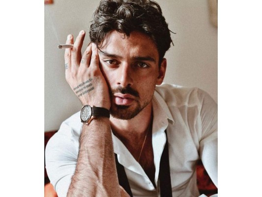 <br/>Finalmente y para fortuna de sus fans, este sexy actor italiano actualmente se encuentra soltero. Sin embargo estuvo casado con la diseñadora Rouba Saadeh, con quien tuvo dos hijos; Marcus y Brando.