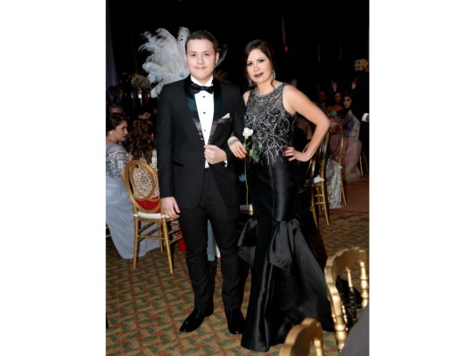 Desfile de los Seniors 2017 Del Campo International School