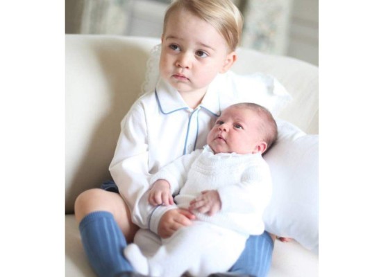 Recordamos el tierno momento entre el príncipe George y la princesa Charlotte