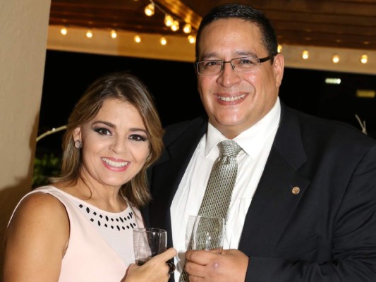 Compromiso de Daniella Valdés y Luis Matamoros