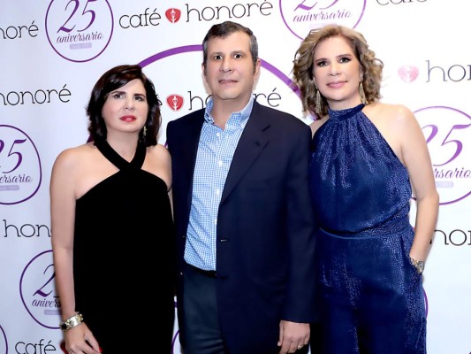 ¡Felices 25 Café Honoré!