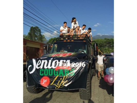 Senior entrance del Valle de Sula  