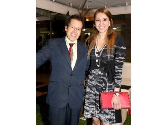 Recepción para despedir al embajador James Nealon