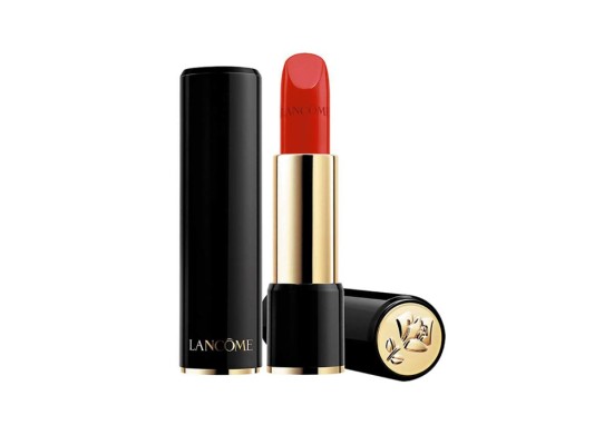 L’Absolu Rouge de Lancôme es un labial hidratante de larga duración en 44 elegantes tonos y tres acabados: traslúcido, cremoso o mate.