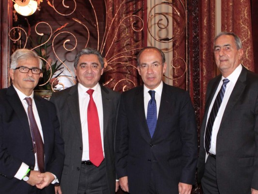 Cena con Felipe Calderón