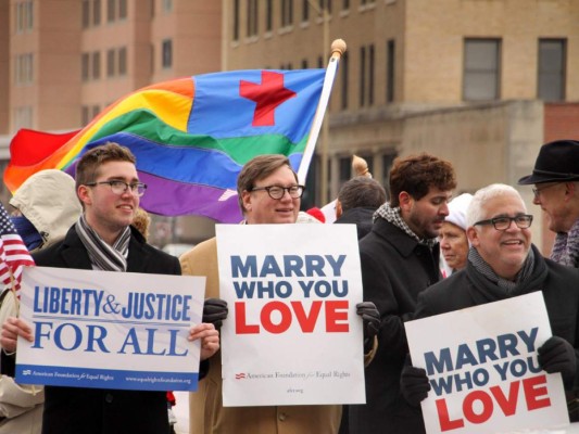 ¿Por qué se celebra el mes del orgullo LGBT+?