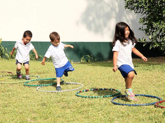 Día de la Madre tierra en Macris Kindergarten