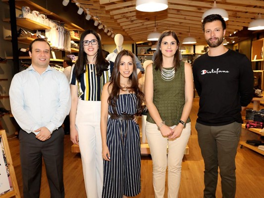 Carlos Alvarado, Paola Chinchilla, Alma Leiva, Pamela Cruz y Antonio Kozina